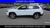 Thumbnail of 2022 Bright White Clearcoat Jeep Cherokee
