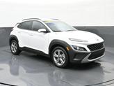 Photo of 2023 Lunar White Hyundai KONA