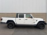 Photo of 2022 Bright White Clearcoat Jeep Gladiator
