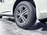 Thumbnail of 2017 White INFINITI QX60