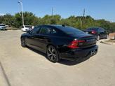 Thumbnail of 2021 Onyx Black Metallic Volvo S90