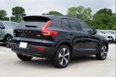 Thumbnail of 2025 Onyx Black Volvo XC40