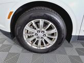 Thumbnail of 2018 Crystal White Tricoat Cadillac XT5