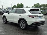 Thumbnail of 2026 Platinum White Pearl Honda HR-V