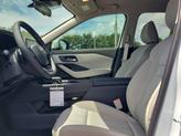 Thumbnail of 2025 Everest White Pearl Nissan Rogue