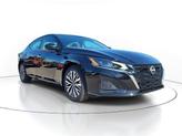 Thumbnail of 2025 Super Black Nissan Altima