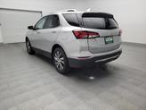Thumbnail of 2022 Silver Ice Metallic Chevrolet Equinox