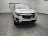 Thumbnail of 2022 Silver Ice Metallic Chevrolet Equinox