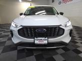 Thumbnail of 2025 Oxford White Ford Escape