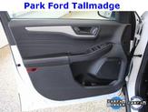 Thumbnail of 2022 Oxford White Ford Escape