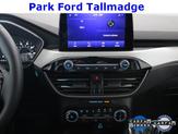 Thumbnail of 2022 Oxford White Ford Escape