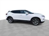 Thumbnail of 2024 Summit White Chevrolet Blazer