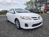 Photo of 2012 White Toyota Corolla