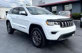 Thumbnail of 2018 Bright White Clearcoat Jeep Grand Cherokee