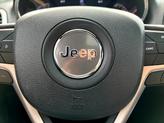 Thumbnail of 2018 Bright White Clearcoat Jeep Grand Cherokee