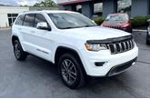 Thumbnail of 2018 Bright White Clearcoat Jeep Grand Cherokee