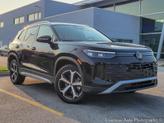 Photo of 2025 Deep Black Pearl Effect Volkswagen Tiguan
