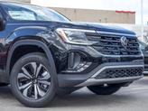 Thumbnail of 2026 Deep Black Volkswagen Atlas Cross Sport