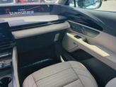 Thumbnail of 2025 White Platinum Lincoln Nautilus