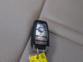 Thumbnail of 2022 Infinite Black Metallic Clearcoat Lincoln Nautilus