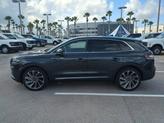 Thumbnail of 2022 Infinite Black Metallic Clearcoat Lincoln Nautilus