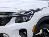 Thumbnail of 2026 Clear White / Black Roof Kia Seltos