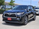 Thumbnail of 2025 Midnight Black Metallic Toyota Highlander