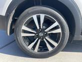 Thumbnail of 2020 Aspen White/Super Black Nissan Kicks