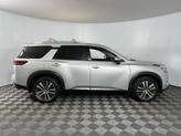 Thumbnail of 2022 Brilliant Silver Metallic Nissan Pathfinder