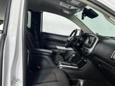 Thumbnail of 2022 Summit White Chevrolet Colorado