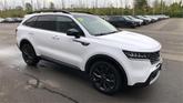 Thumbnail of 2022 Glacial White Pearl Kia Sorento