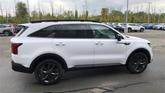 Thumbnail of 2022 Glacial White Pearl Kia Sorento