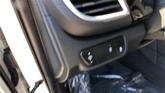 Thumbnail of 2025 Clear White/Black Roof Kia Seltos