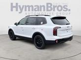 Thumbnail of 2025 Glacial White Pearl Kia Telluride