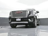 Thumbnail of 2024 Onyx Black GMC Yukon XL
