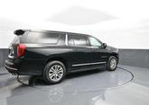 Thumbnail of 2024 Onyx Black GMC Yukon XL