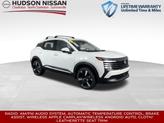Photo of 2025 Aspen White Tri Nissan Kicks