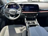 Thumbnail of 2024 Iridescent Pearl Tricoat Chevrolet Traverse