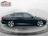 Thumbnail of 2018 Crystal Black Pearl Honda Accord