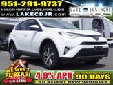 Photo of 2017 Super White Toyota RAV4