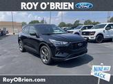 Photo of 2025 Agate Black Metallic Ford Escape