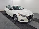 Thumbnail of 2019 Pearl White Tricoat Nissan Altima