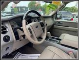 Thumbnail of 2012 White Platinum Metallic Tri-Coat Ford Expedition