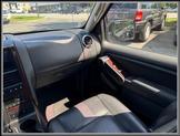 Thumbnail of 2006 Black Clearcoat Ford Explorer