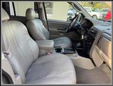 Thumbnail of 2004 Graphite Metallic Clearcoat Jeep Grand Cherokee