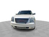 Thumbnail of 2013 White Diamond Tricoat GMC Yukon