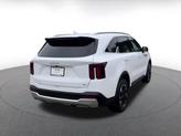 Thumbnail of 2024 Glacial White Pearl Kia Sorento