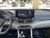 Thumbnail of 2024 Pearl White Tricoat Nissan Altima