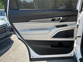 Thumbnail of 2022 Glacial White Pearl Kia Telluride