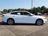 Thumbnail of 2025 Summit White Chevrolet Malibu